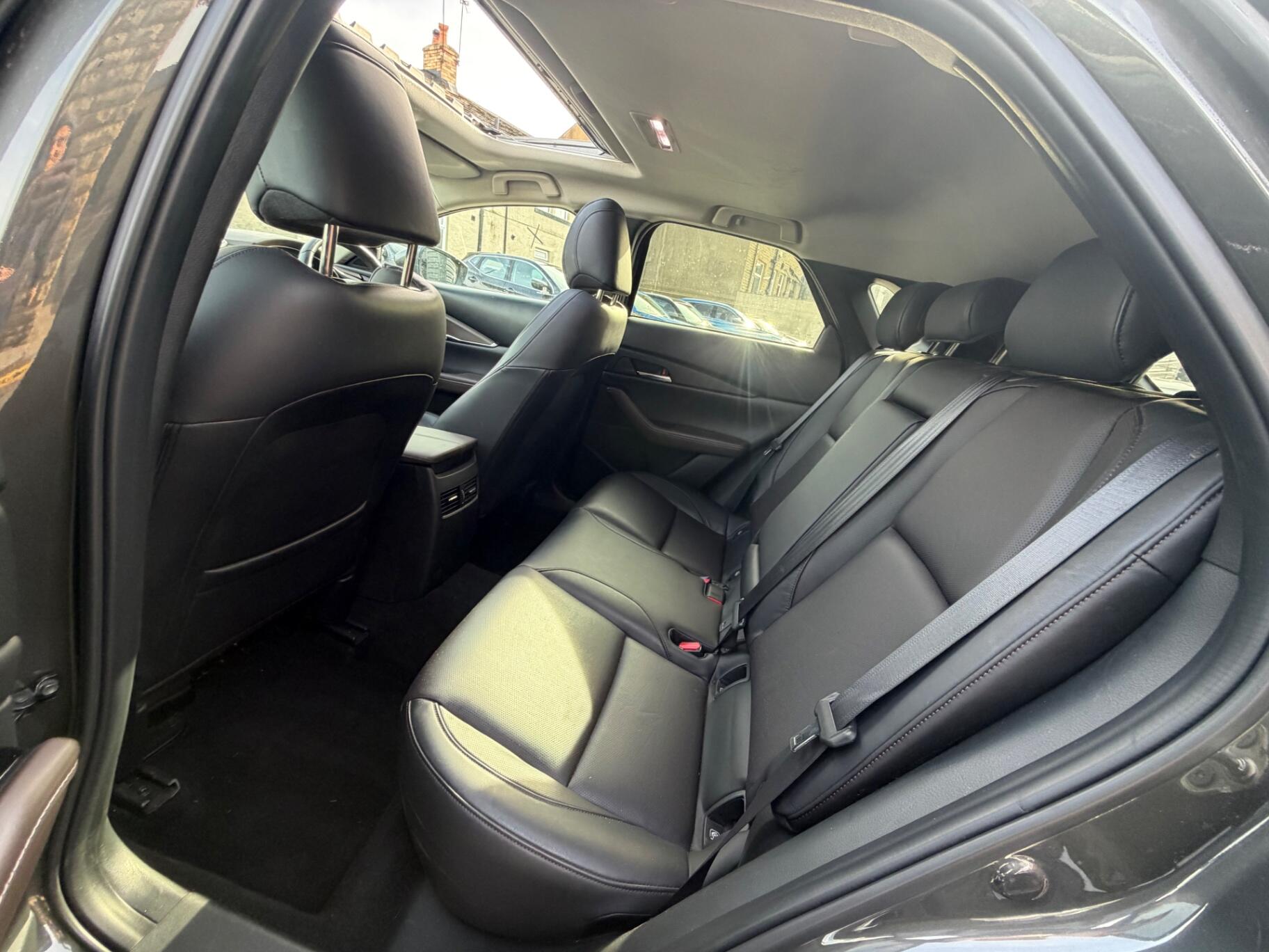 Mazda CX-30 view 11
