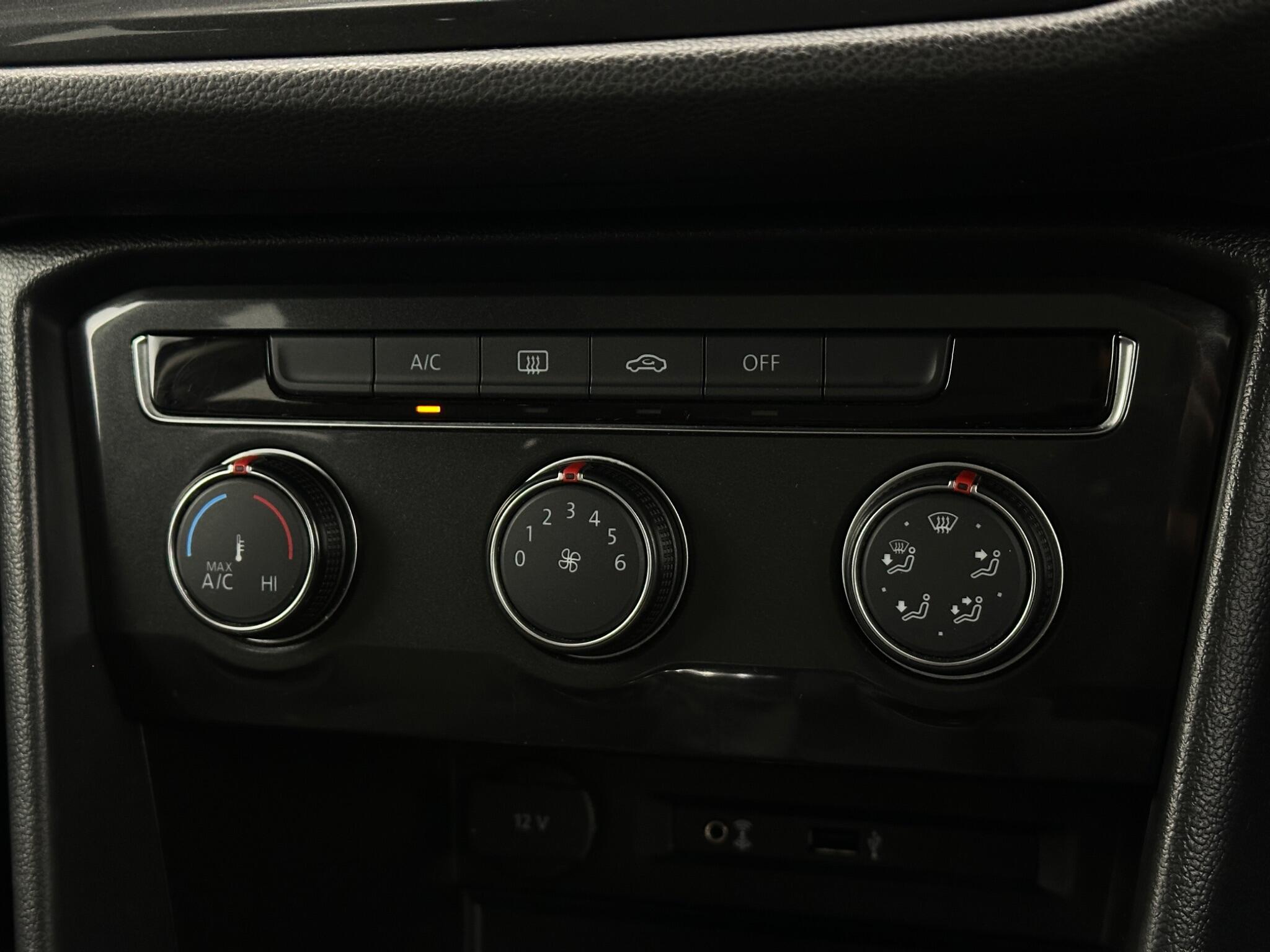 Volkswagen Tiguan view 19
