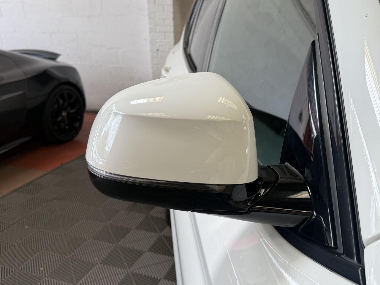 BMW X3 view 24