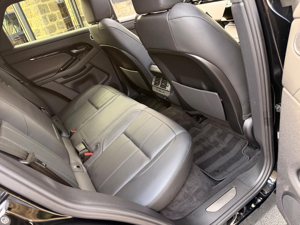 Land Rover Range Rover Evoque view 37