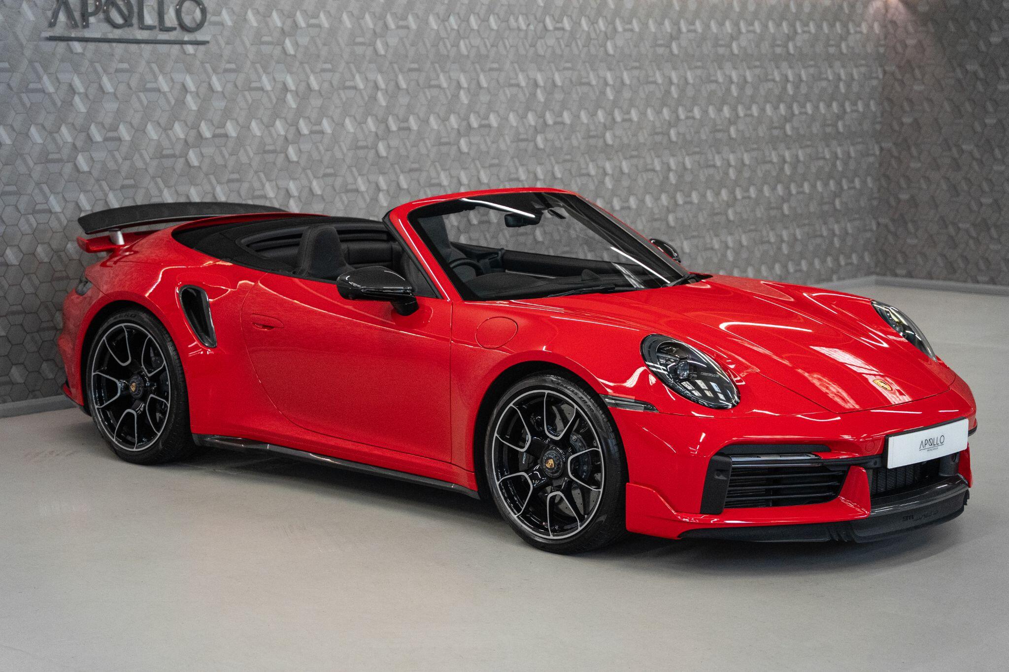 Porsche 911 view 12