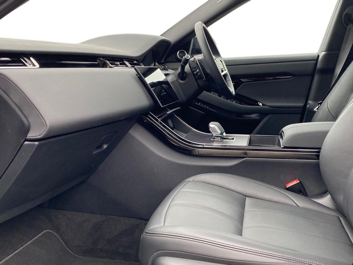 Land Rover Range Rover Evoque view 3