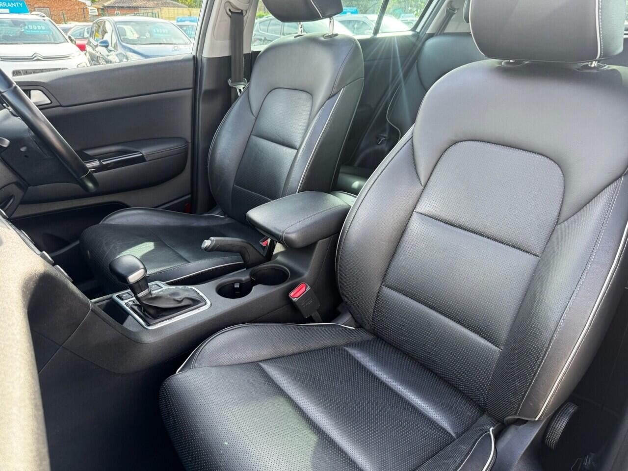 Kia Sportage view 28