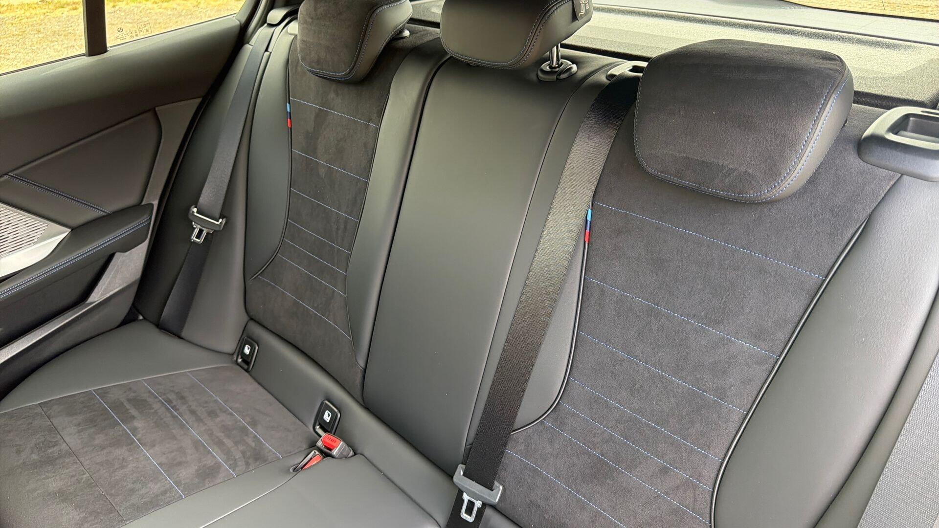 BMW 1 Series view 12