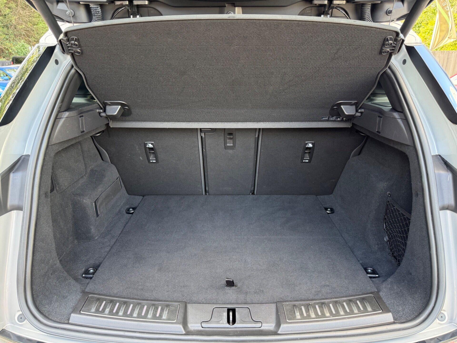 Land Rover Range Rover Evoque view 23