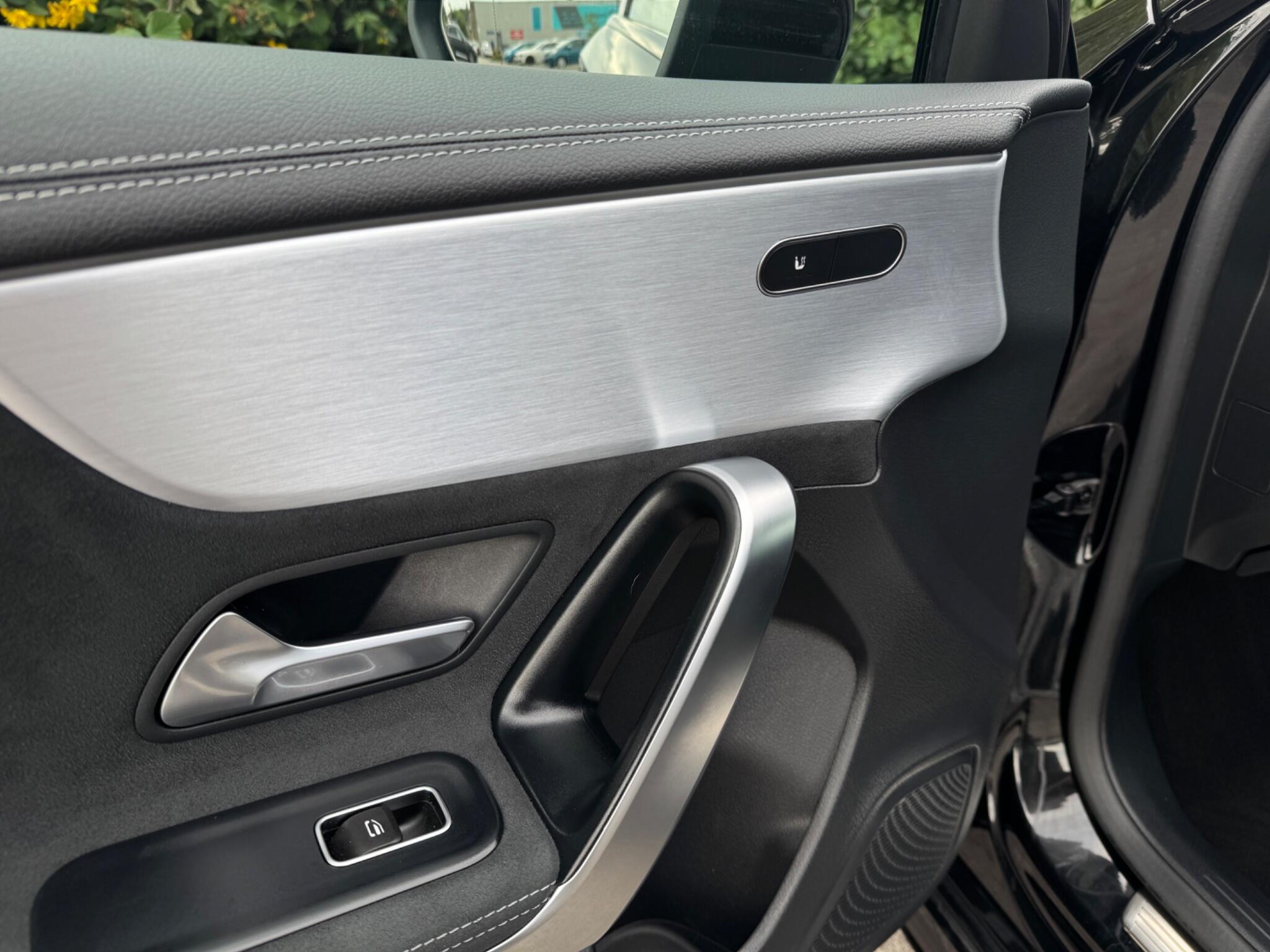 Mercedes-Benz A Class view 40