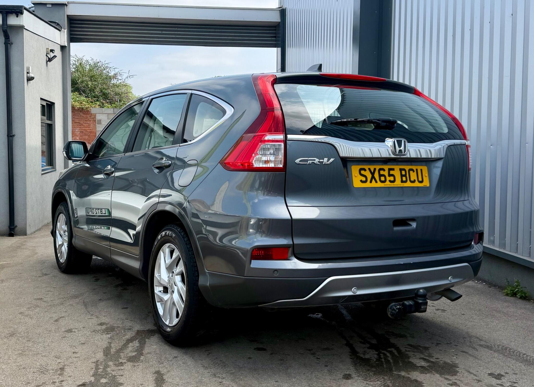 Honda CR-V view 6