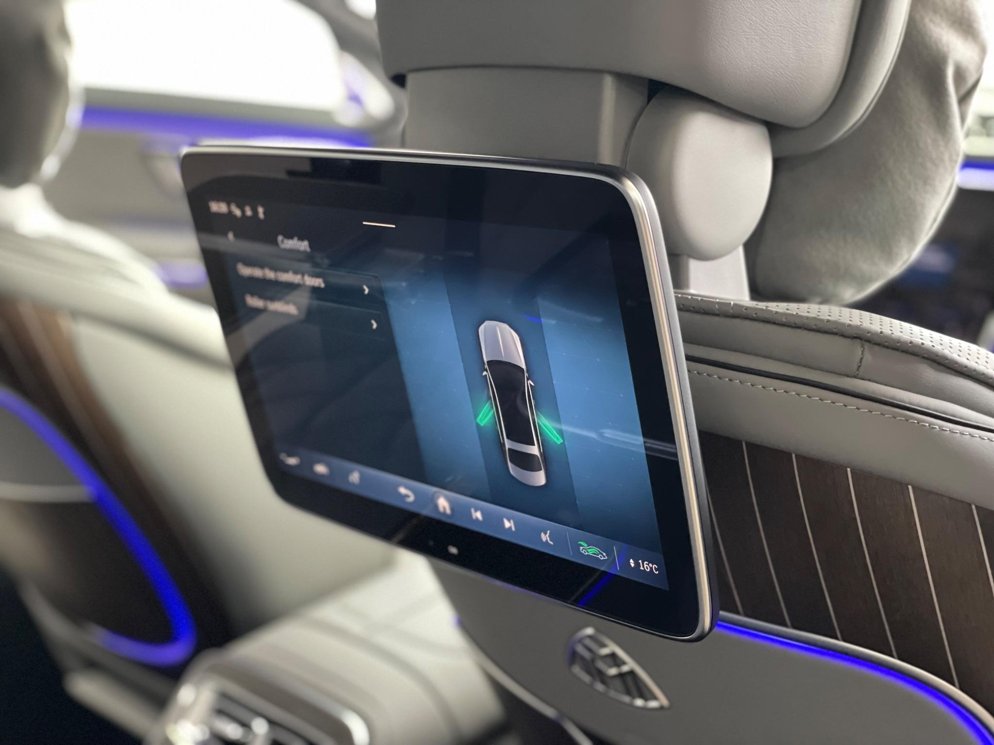 Mercedes-Benz S-Class view 13