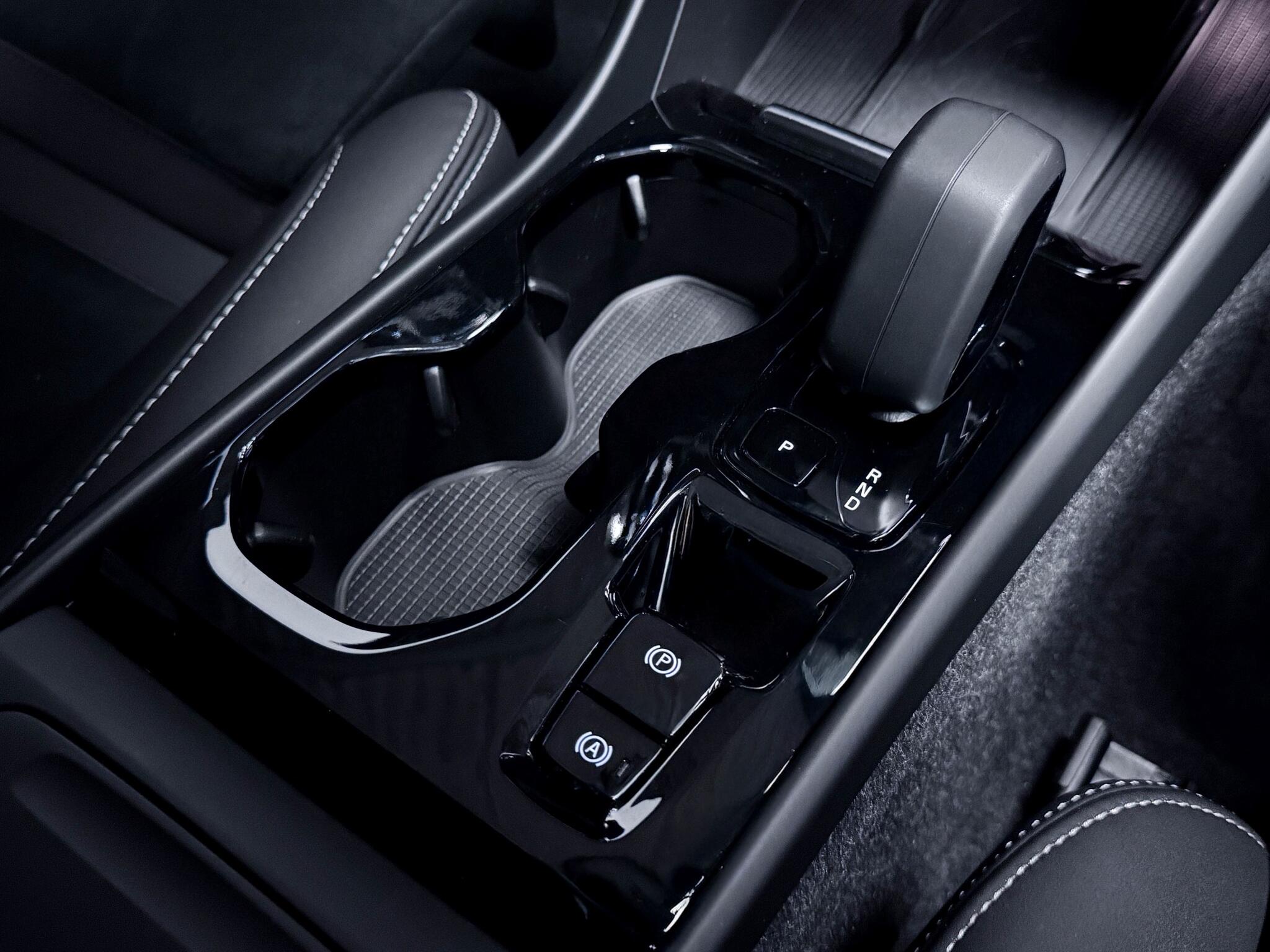 Volvo XC40 view 32