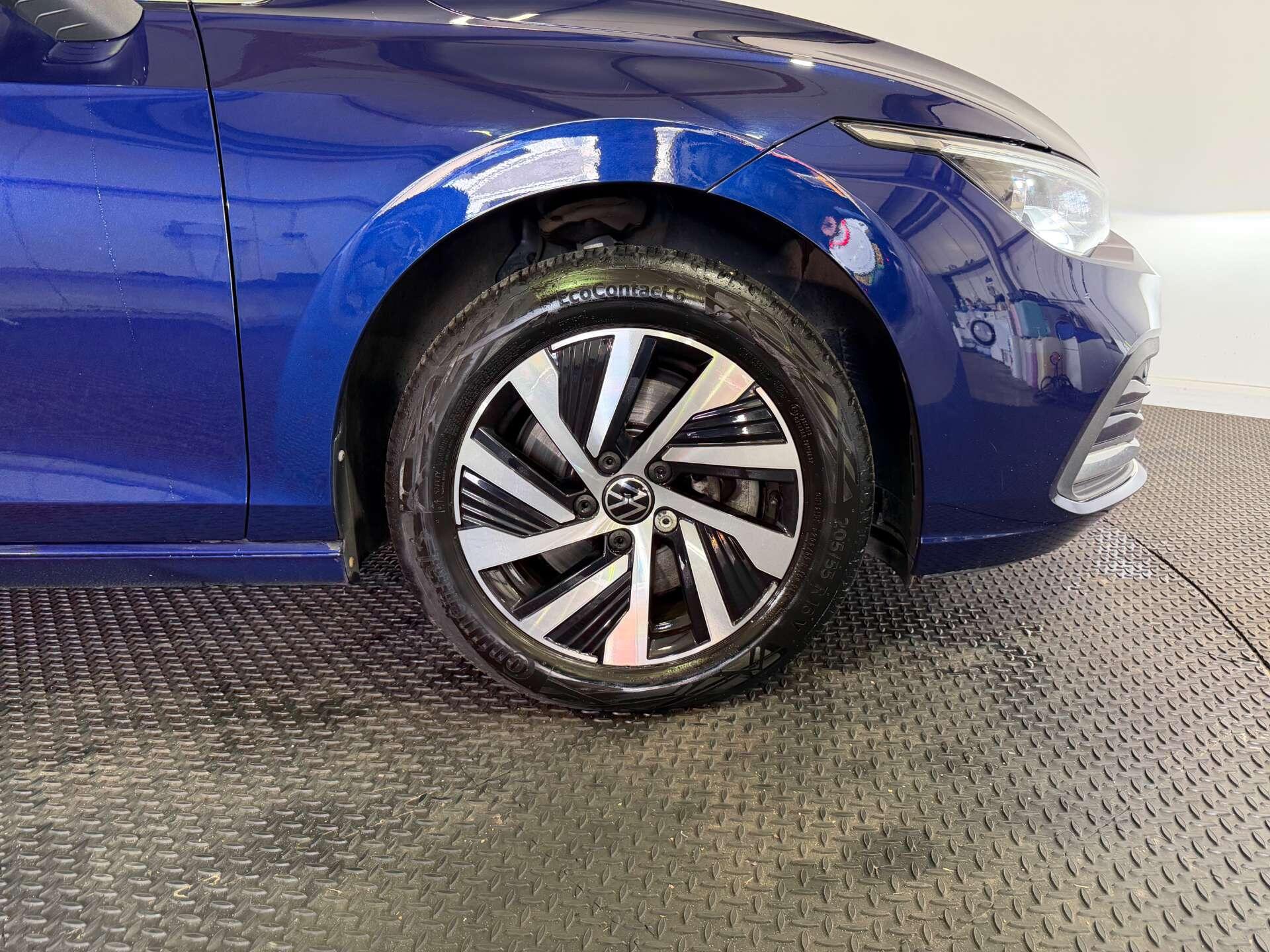 Volkswagen Golf view 69