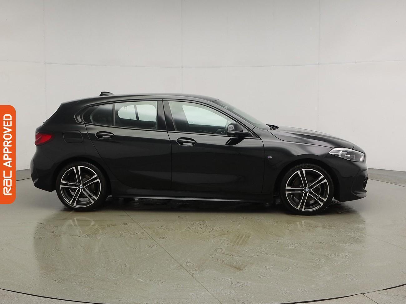 BMW 1 Series view 6