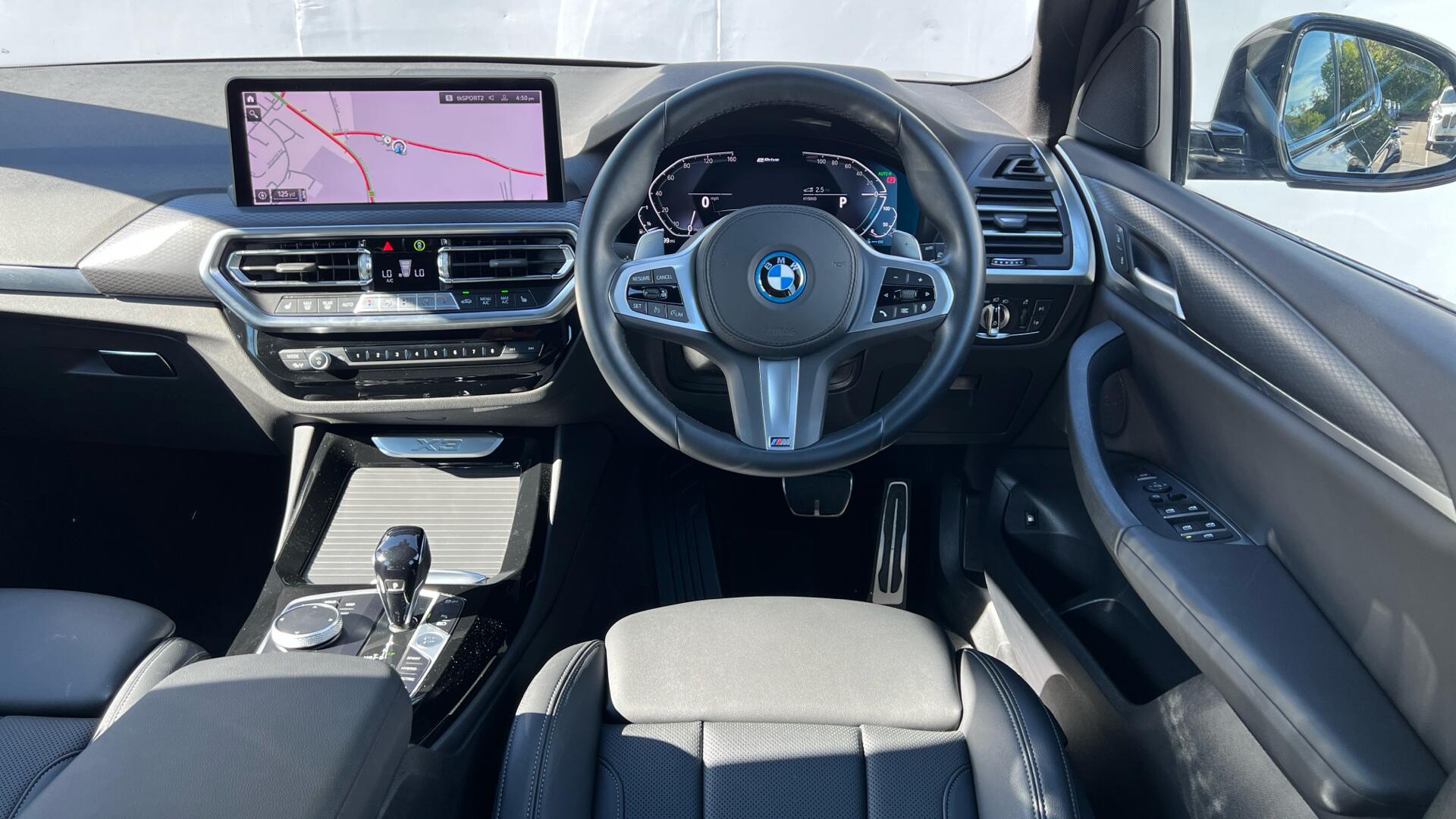 BMW X3 view 5