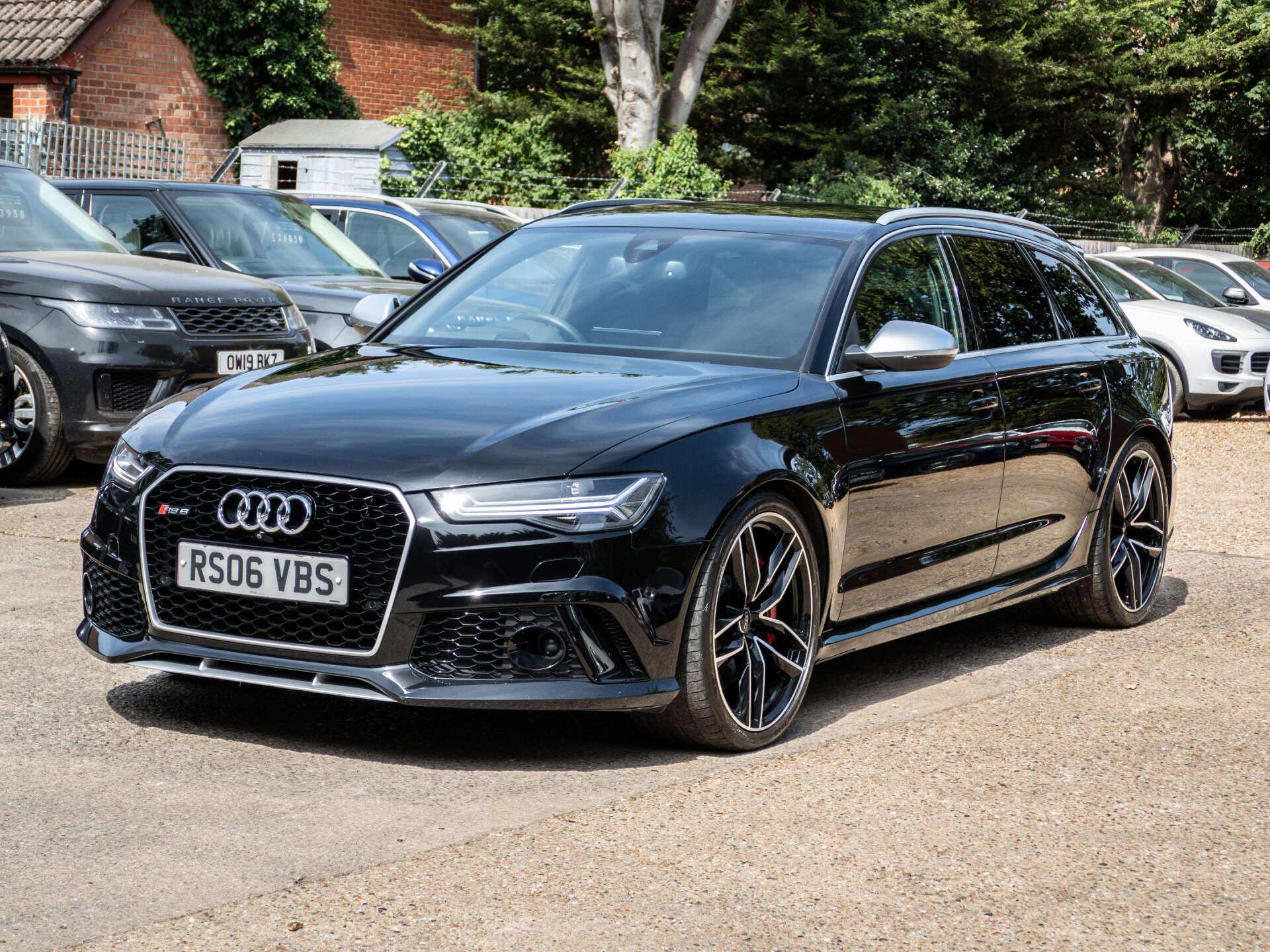 Audi RS6 Avant view 11