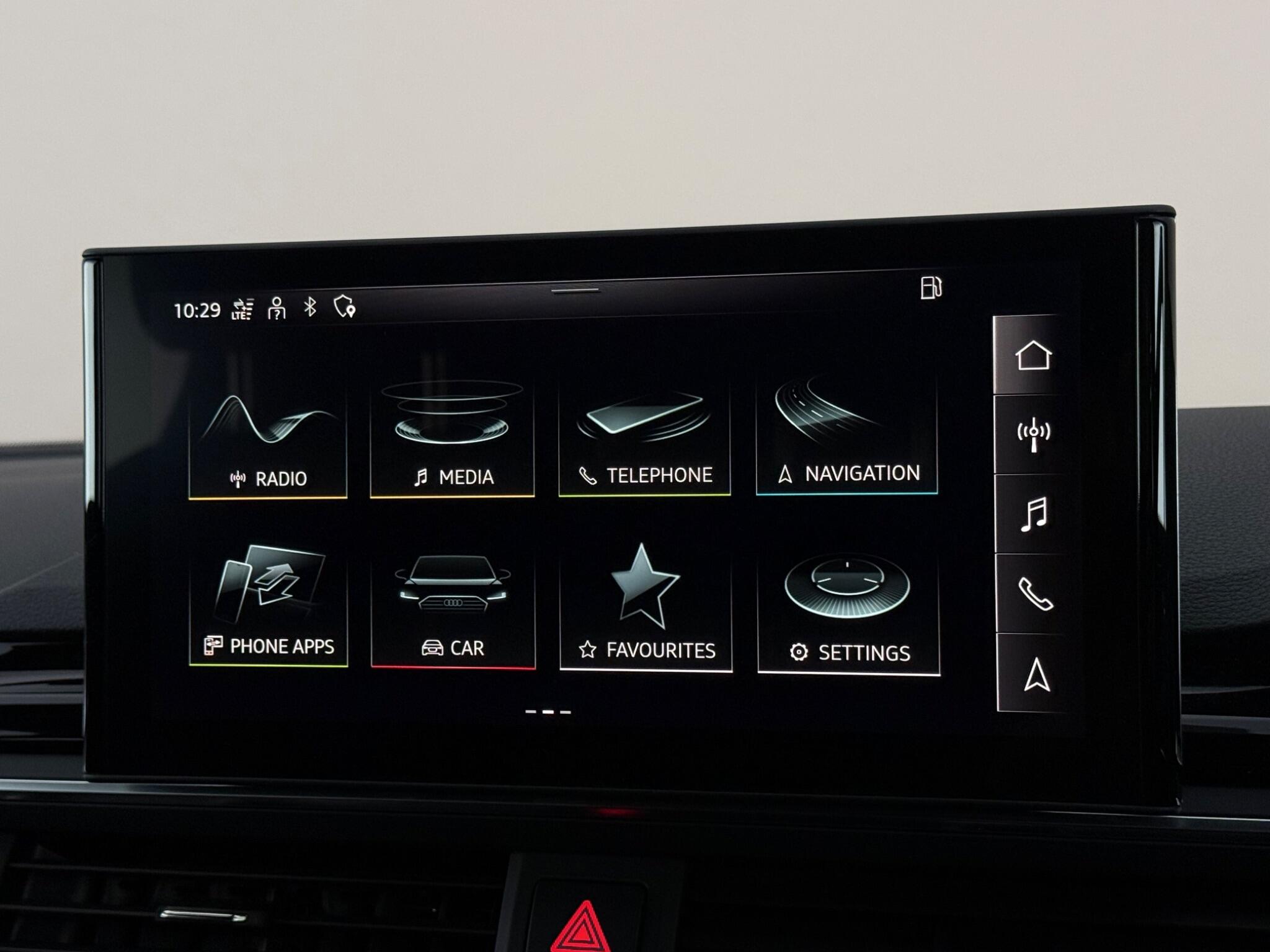Audi A4 view 21