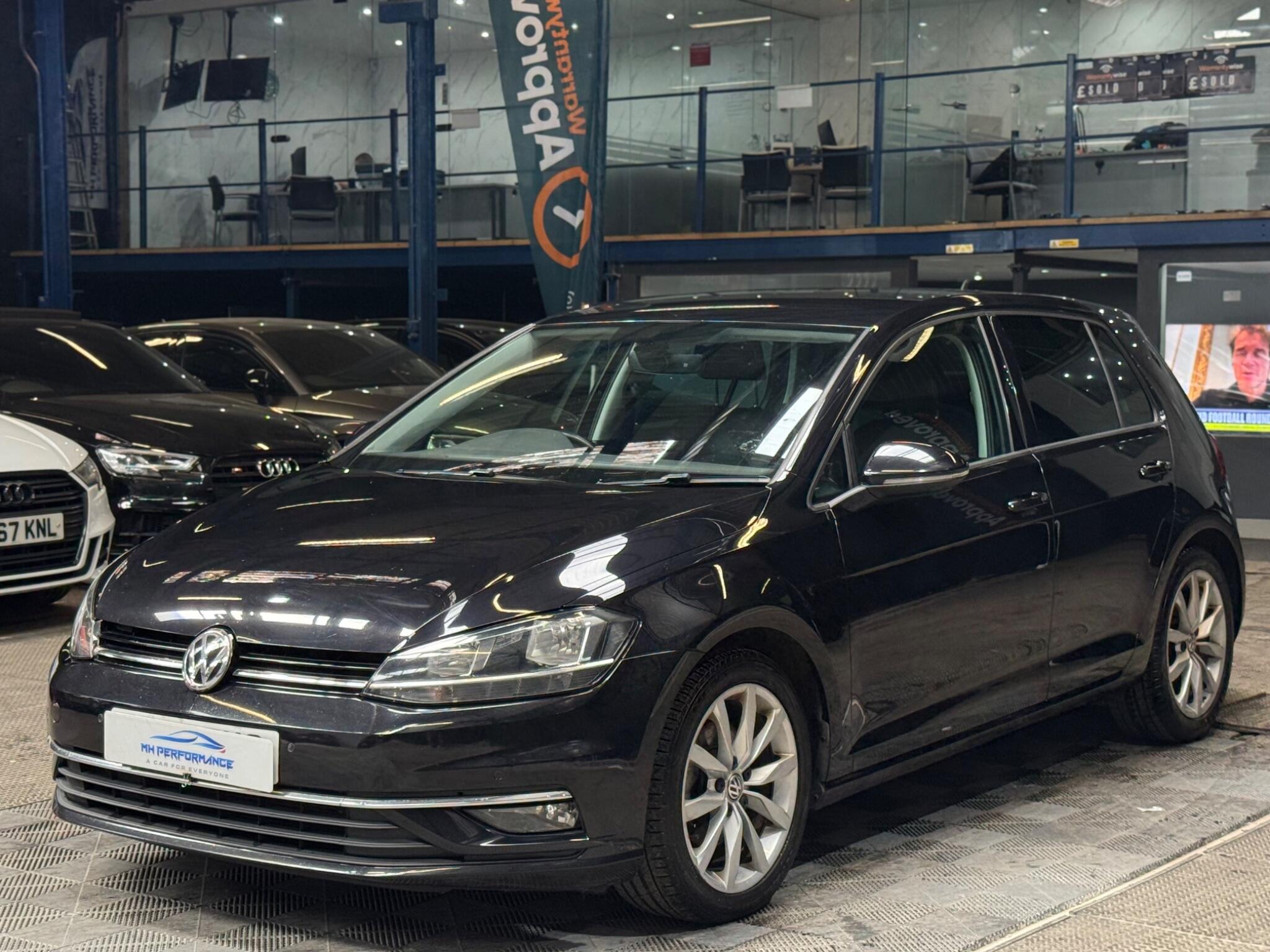 Volkswagen Golf view 18