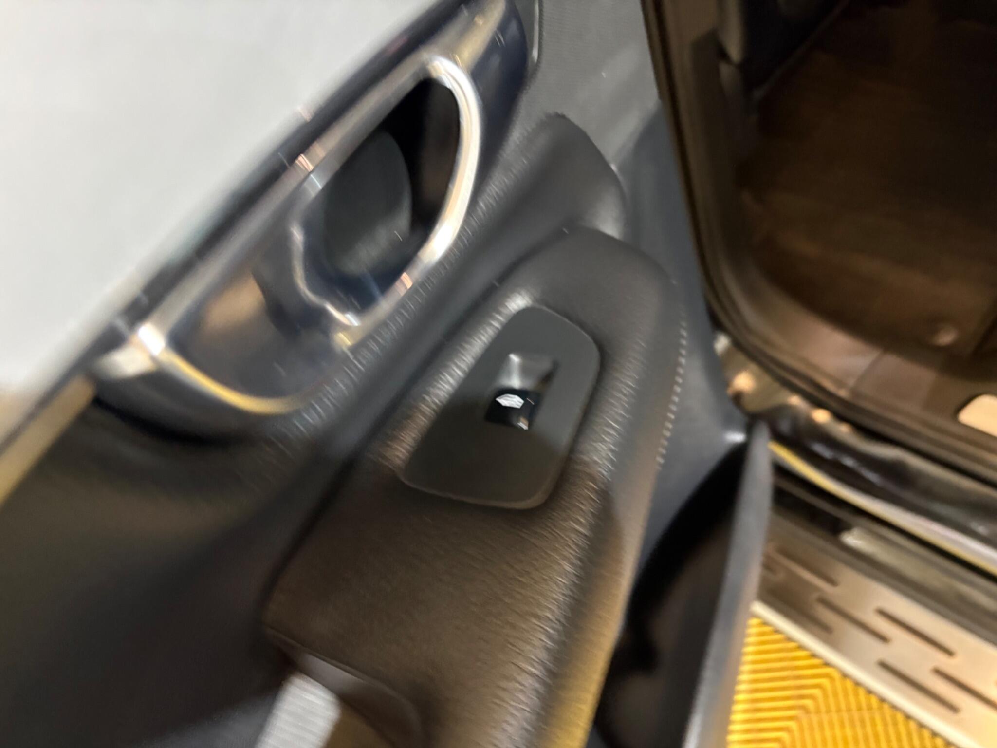 Volvo XC90 view 71