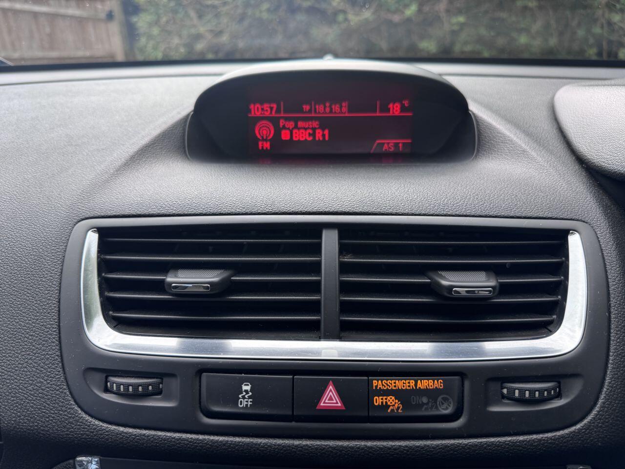 Vauxhall Mokka view 28