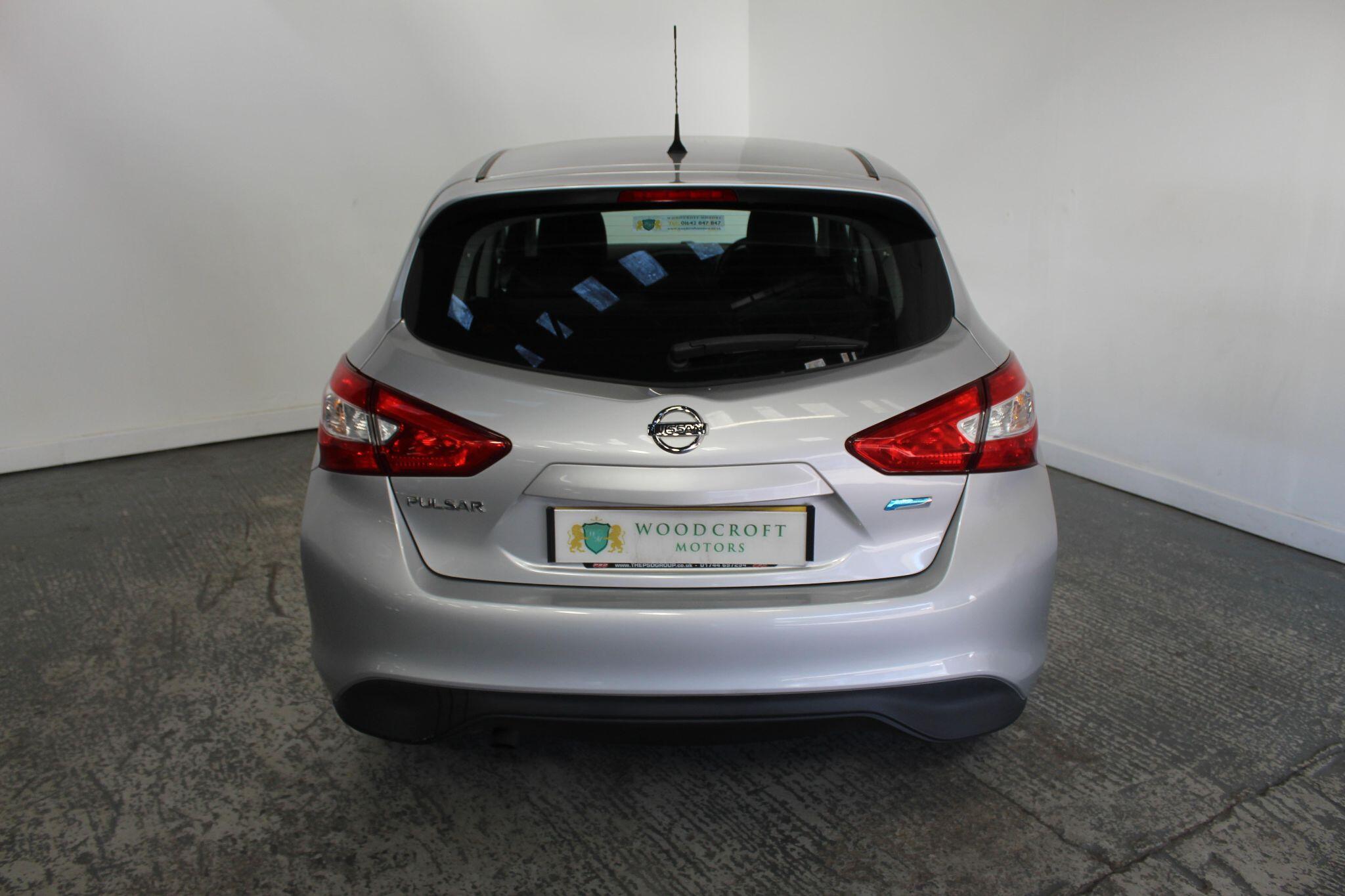 Nissan Pulsar view 14