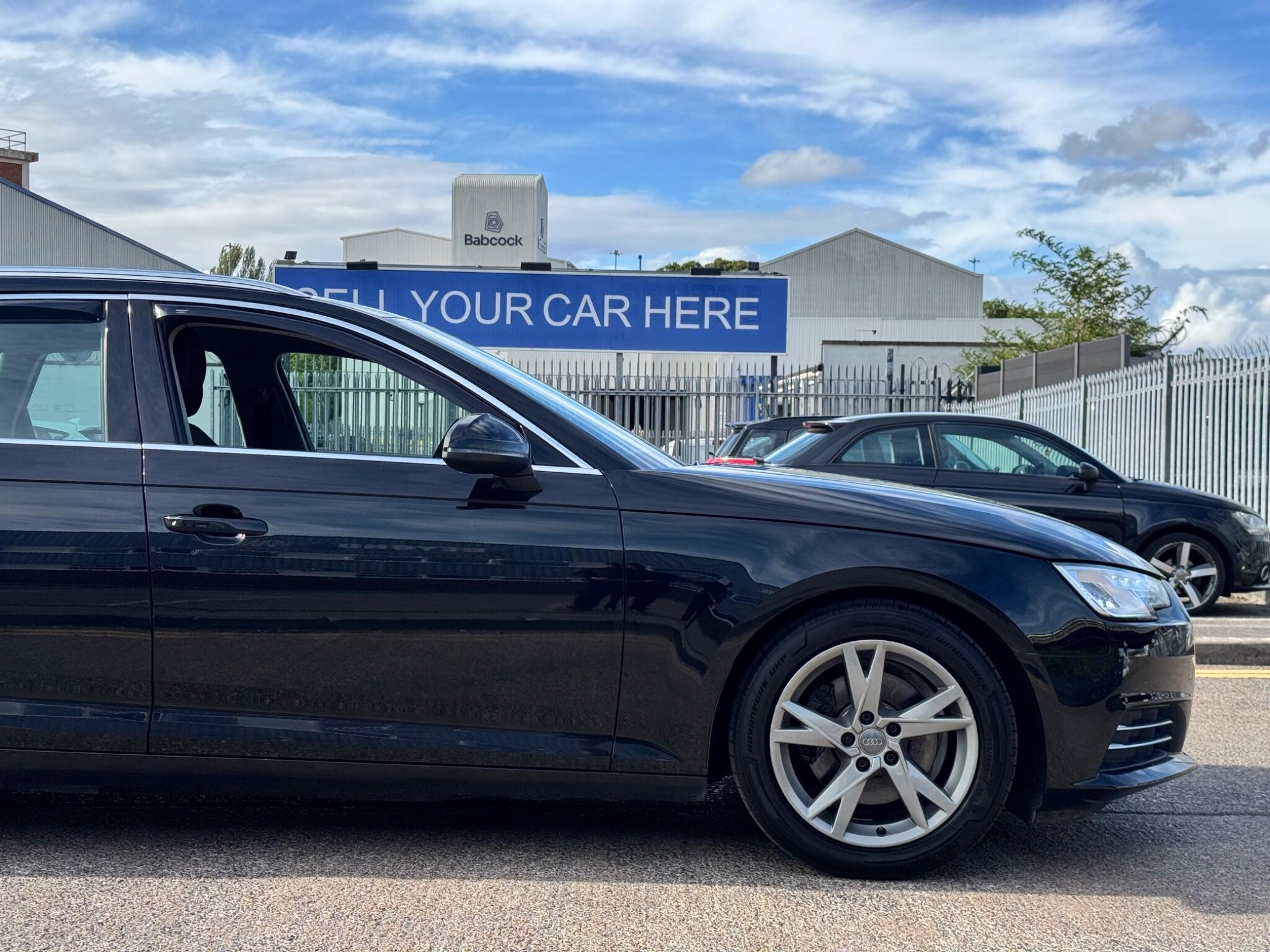 Audi A4 view 17