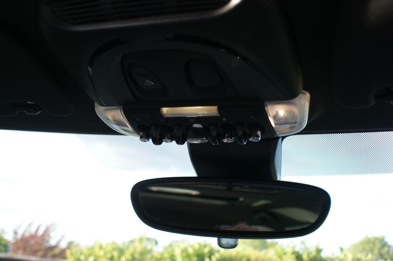 Mini Clubman view 74