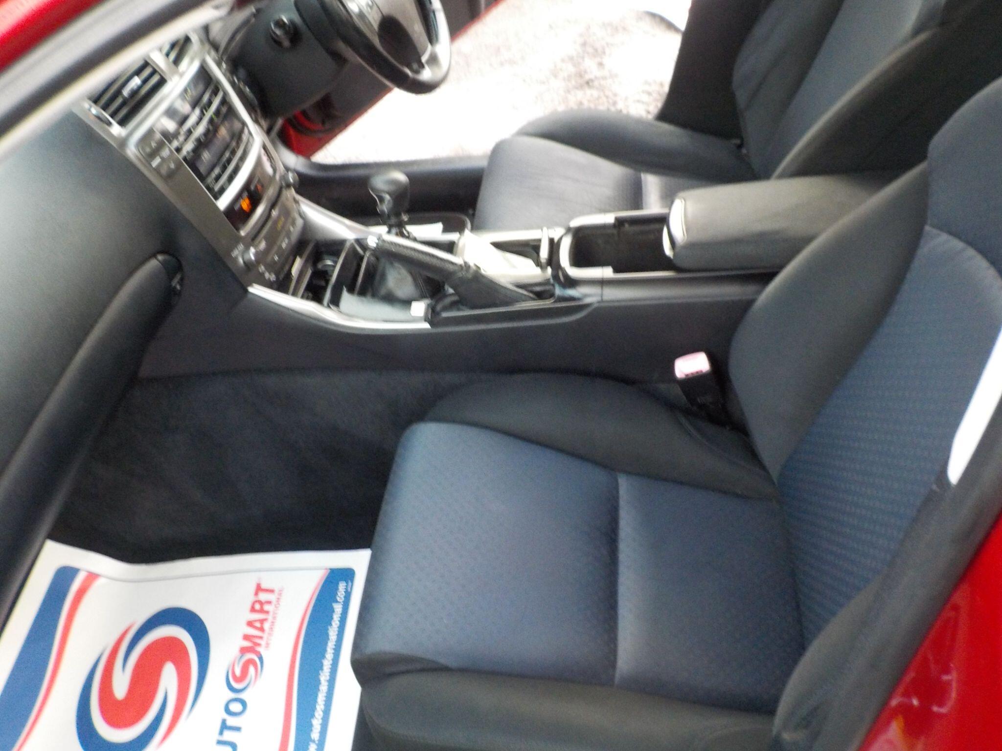 Lexus IS 2.2 220TD 4dr