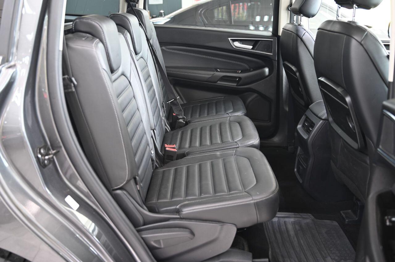 Ford Galaxy view 20