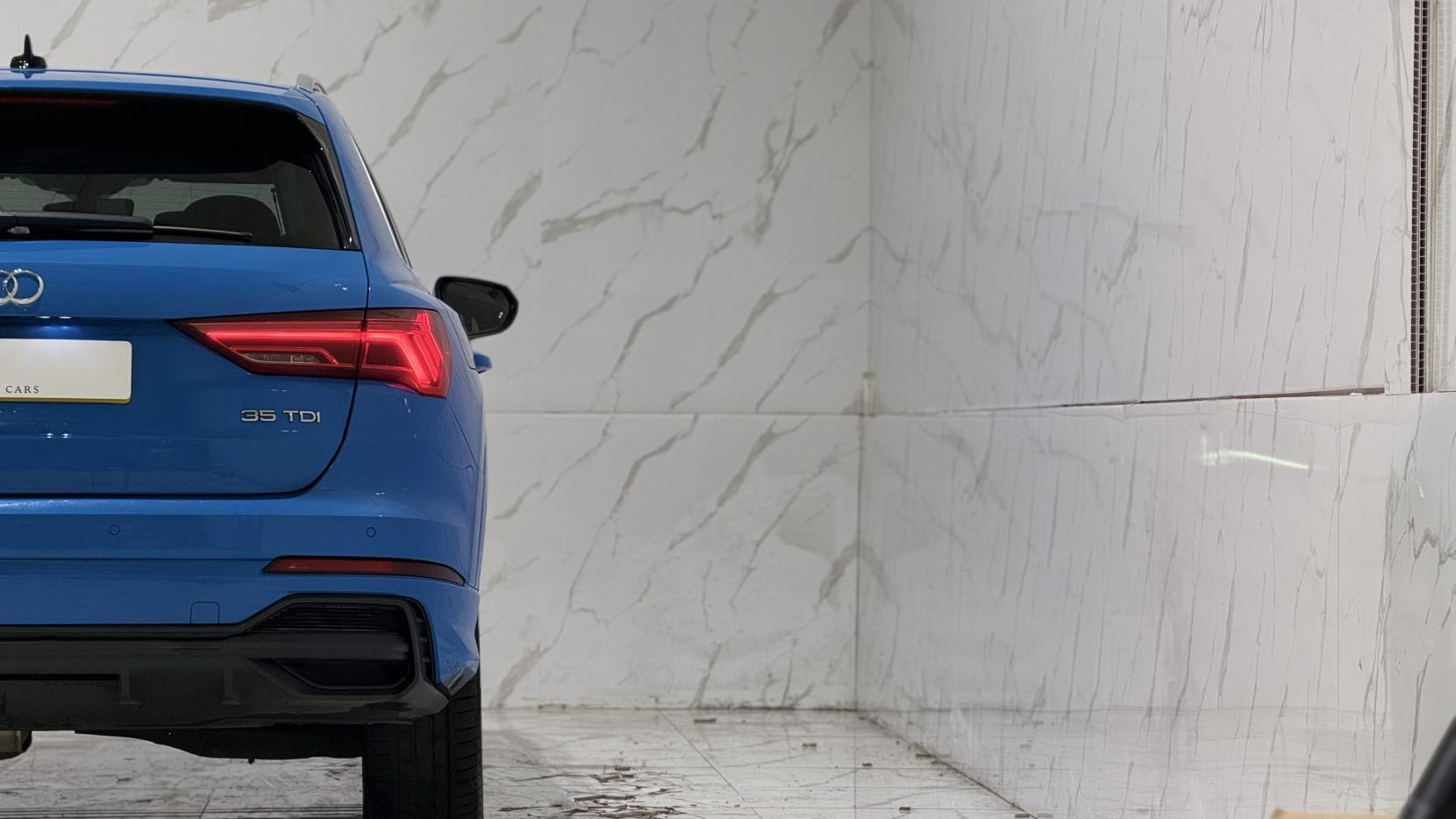 Audi Q3 view 48