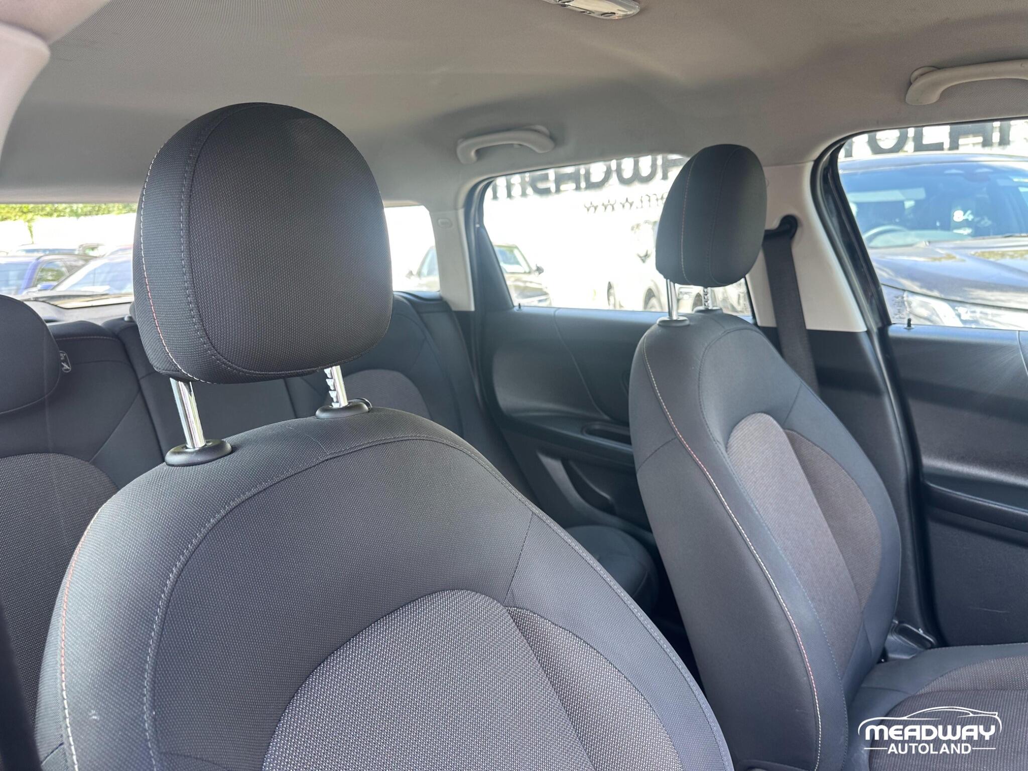 Mini Countryman view 21