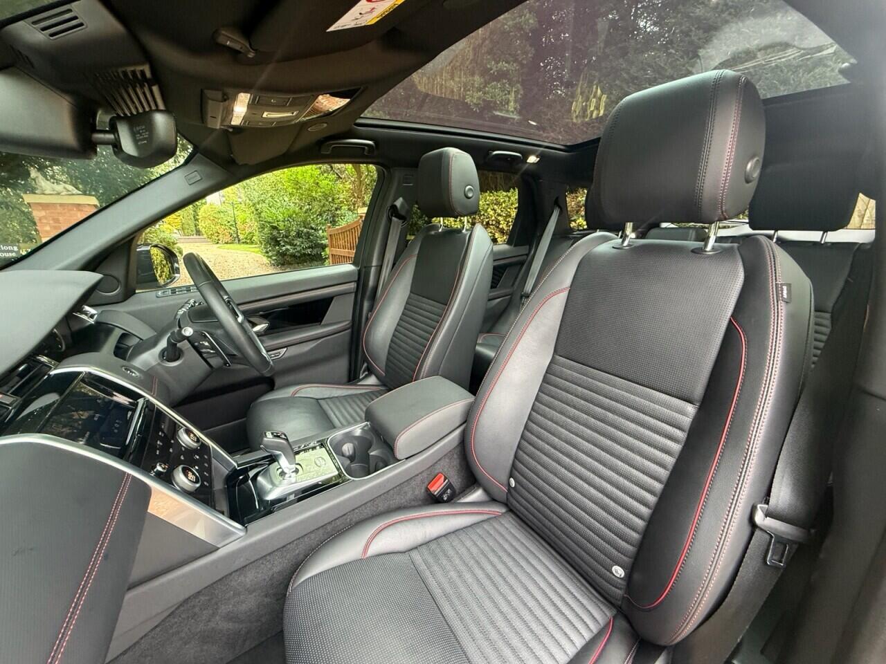 Land Rover Discovery Sport view 20