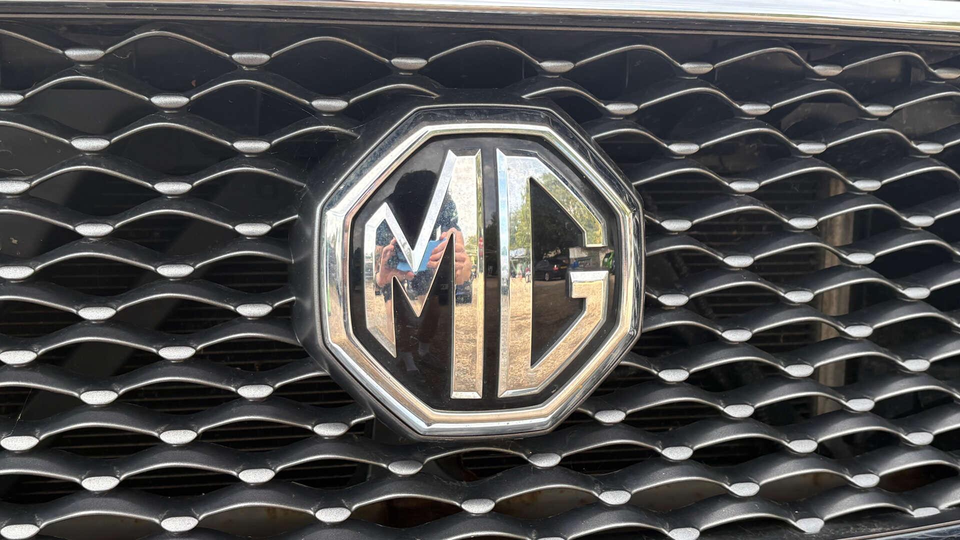 MG ZS view 47