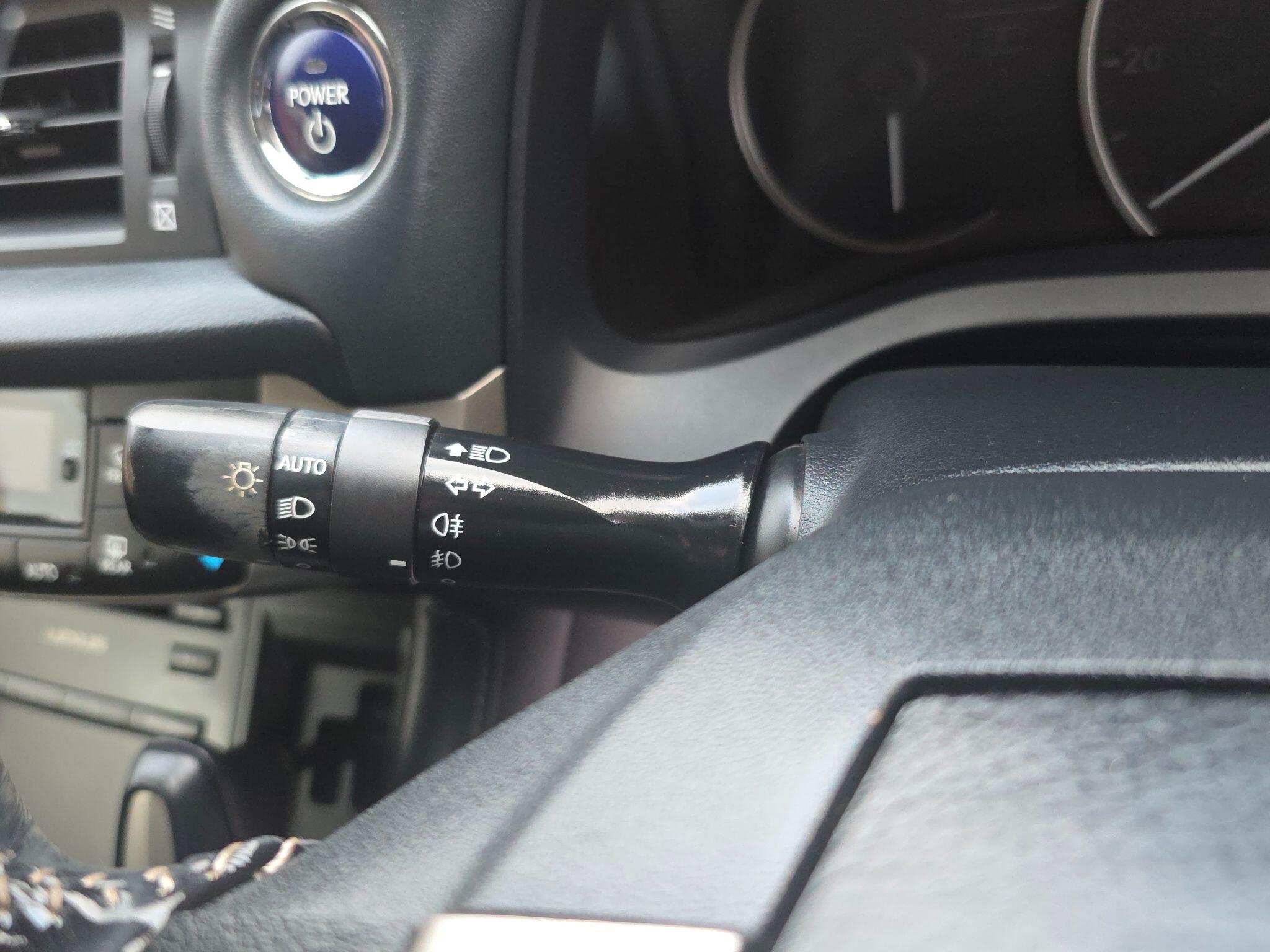 2015 Lexus CT image 25