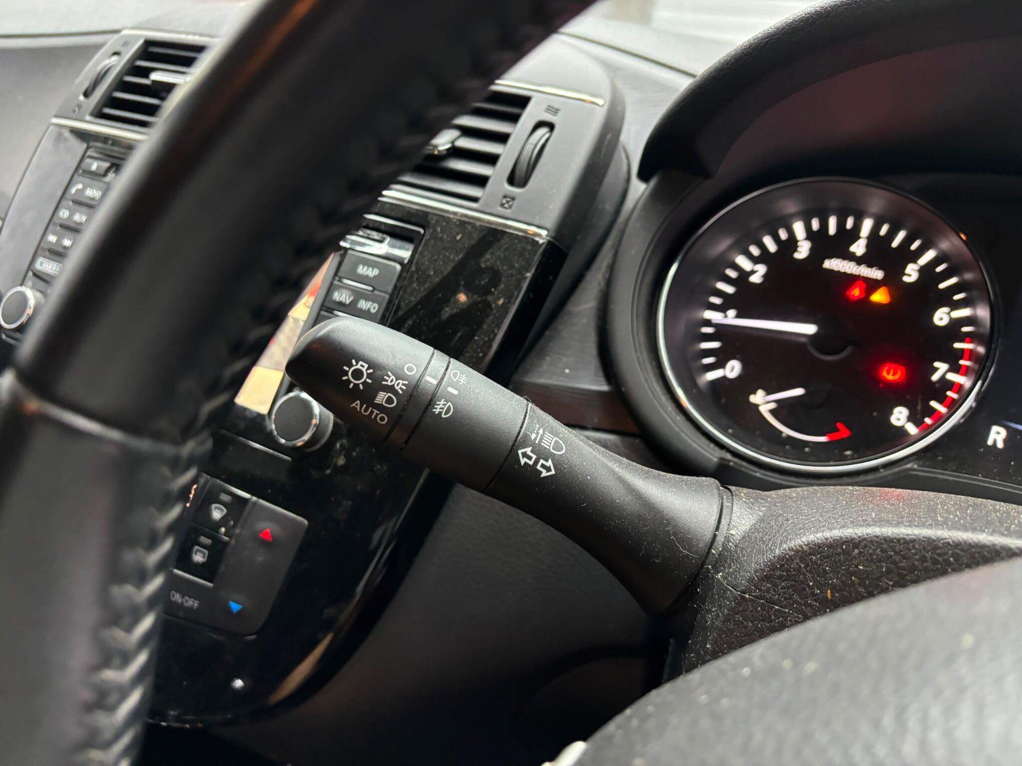 Nissan Pulsar view 16