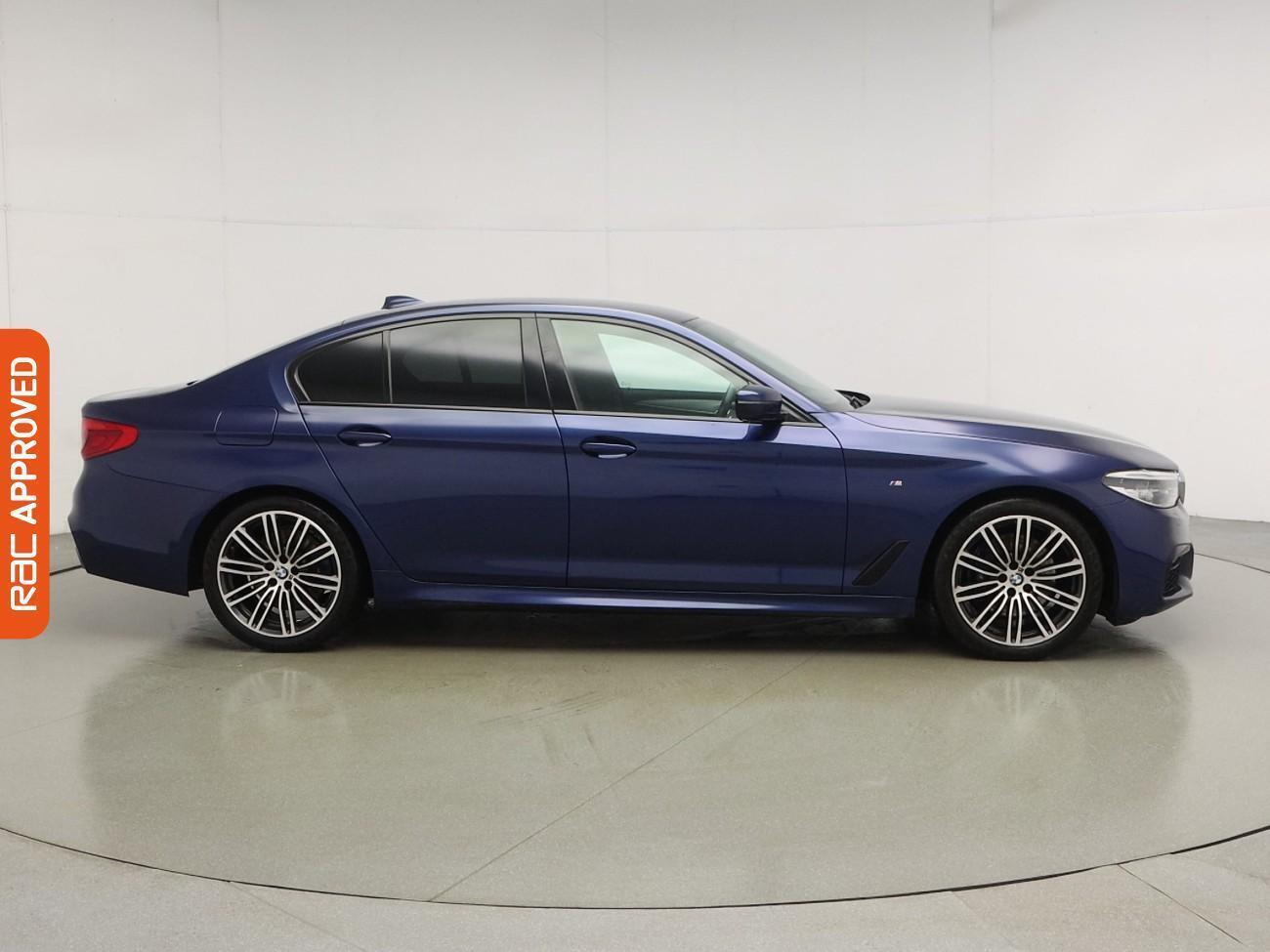 BMW 5 Series view 6