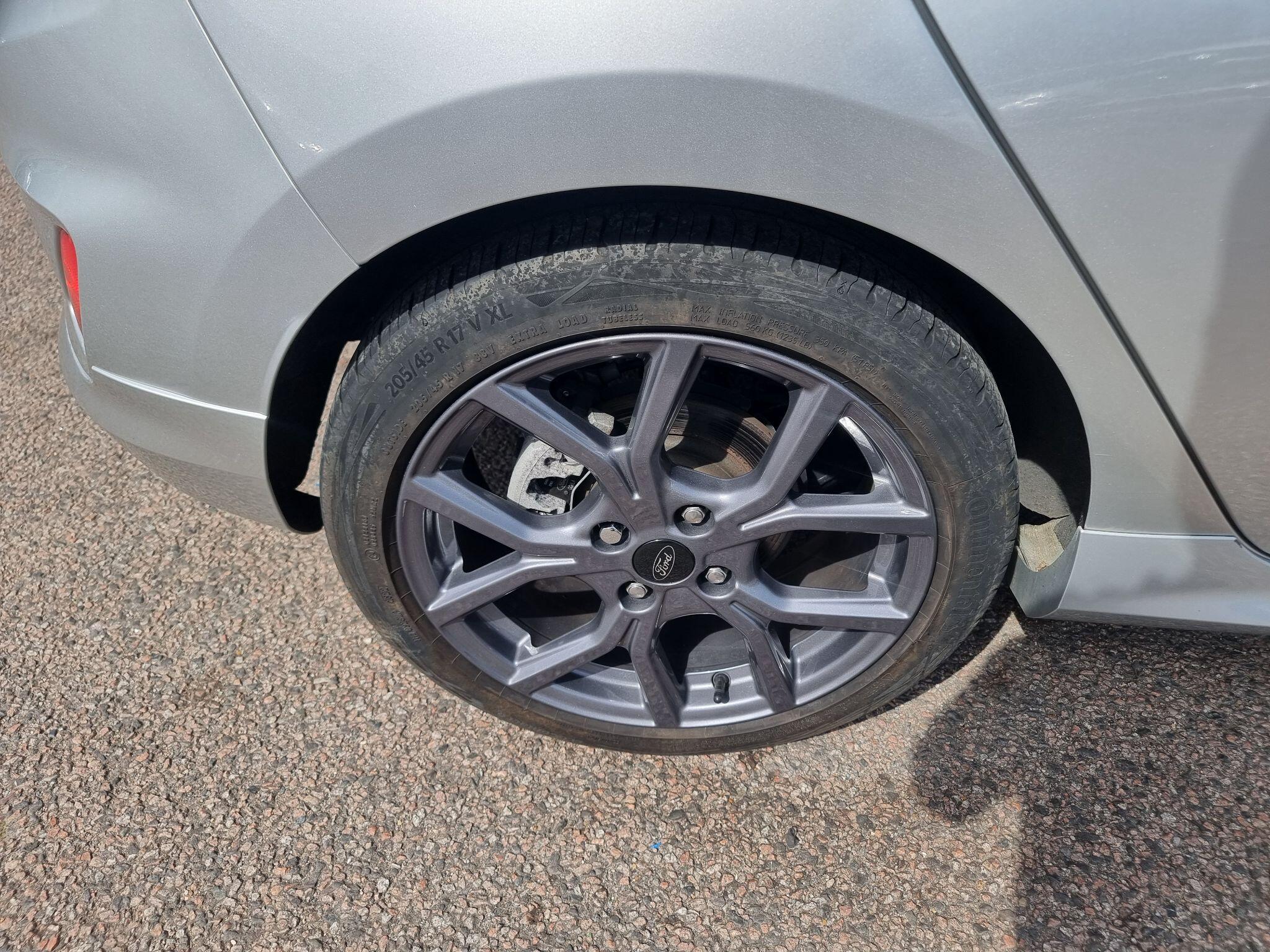 Ford Fiesta view 11