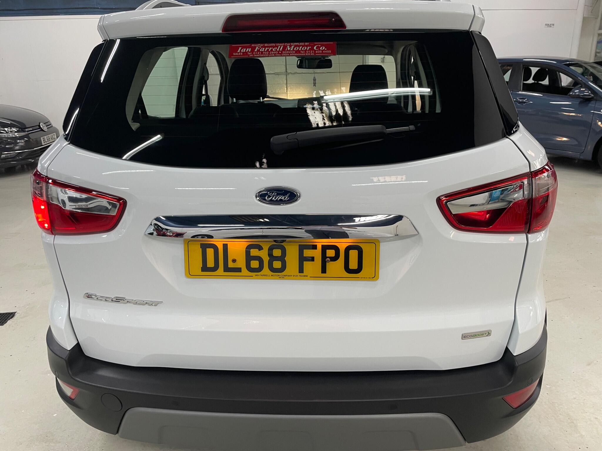 Ford Ecosport view 9