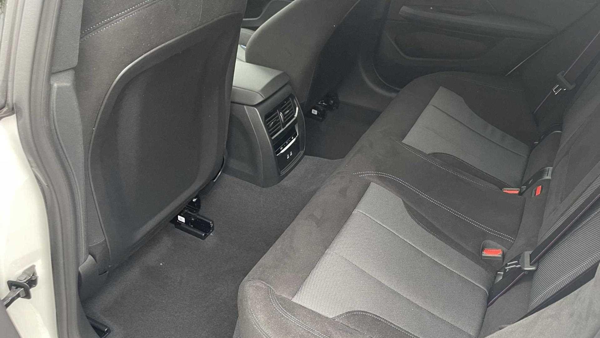 BMW 4 Series view 56