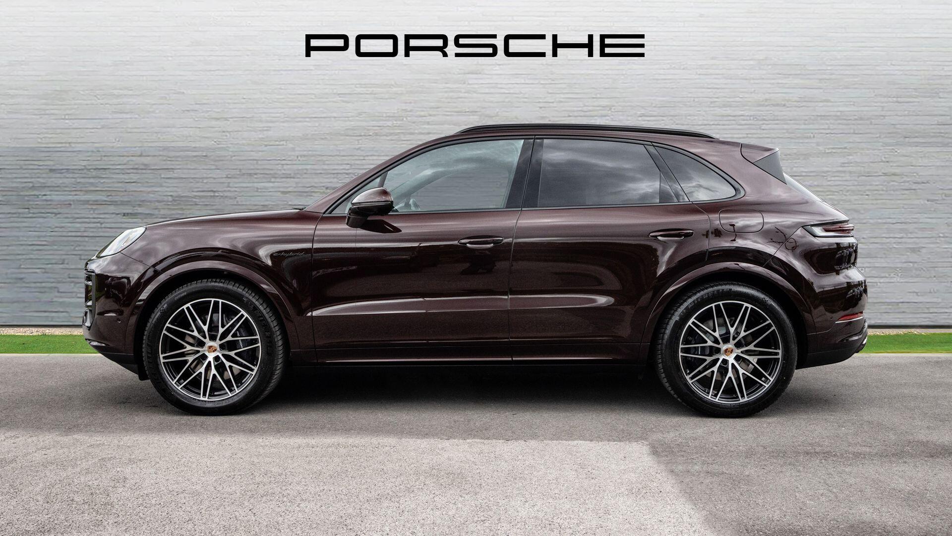 Porsche Cayenne view 5