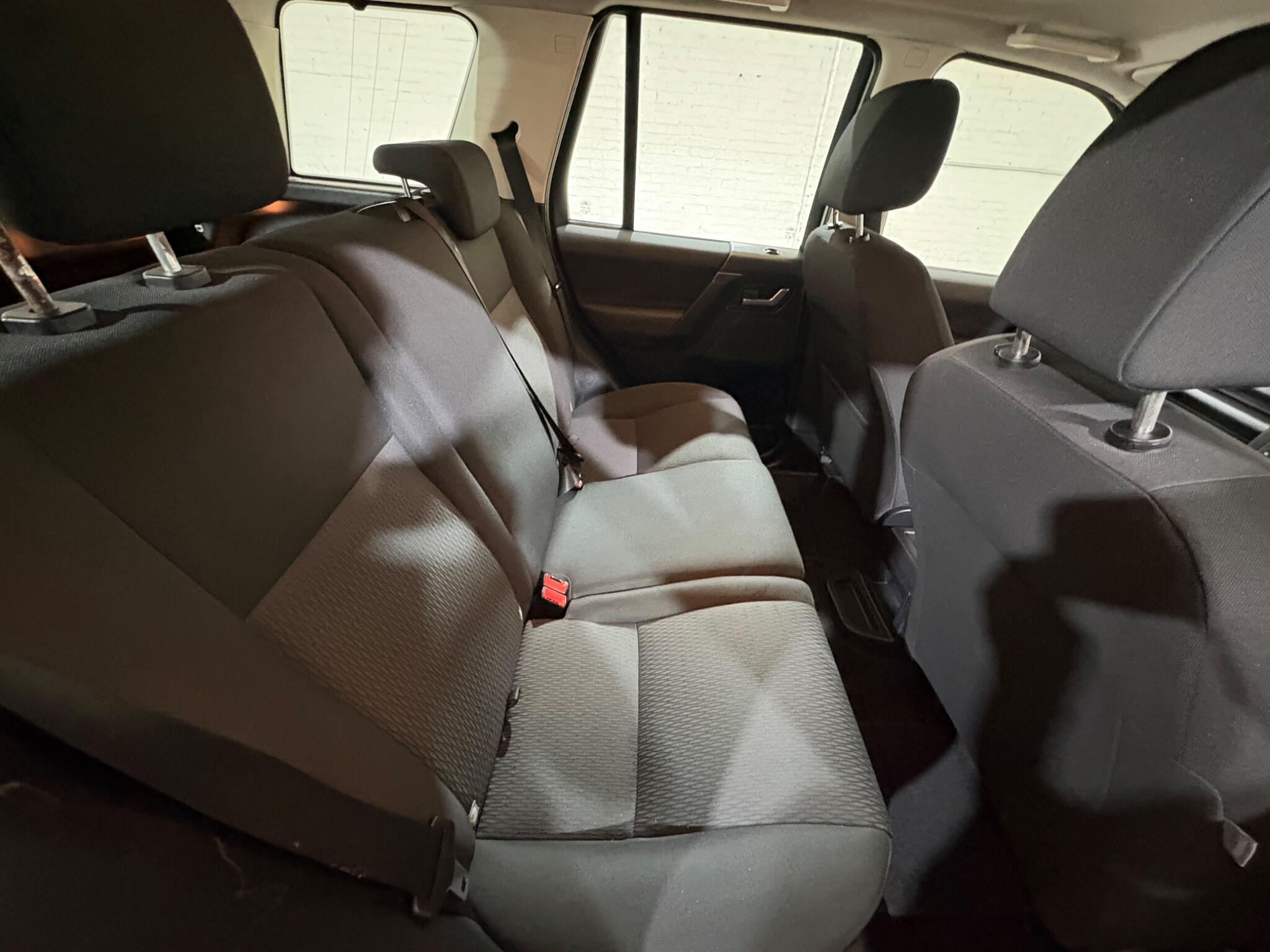 Land Rover Freelander 2 view 26