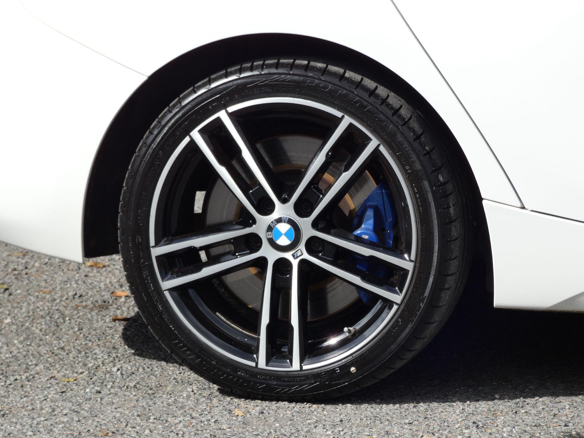 BMW 1 Series view 40
