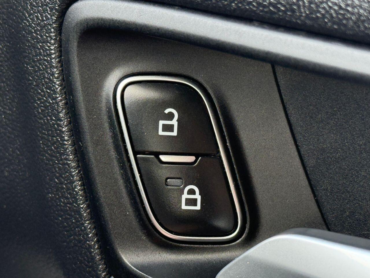 Ford Kuga view 50