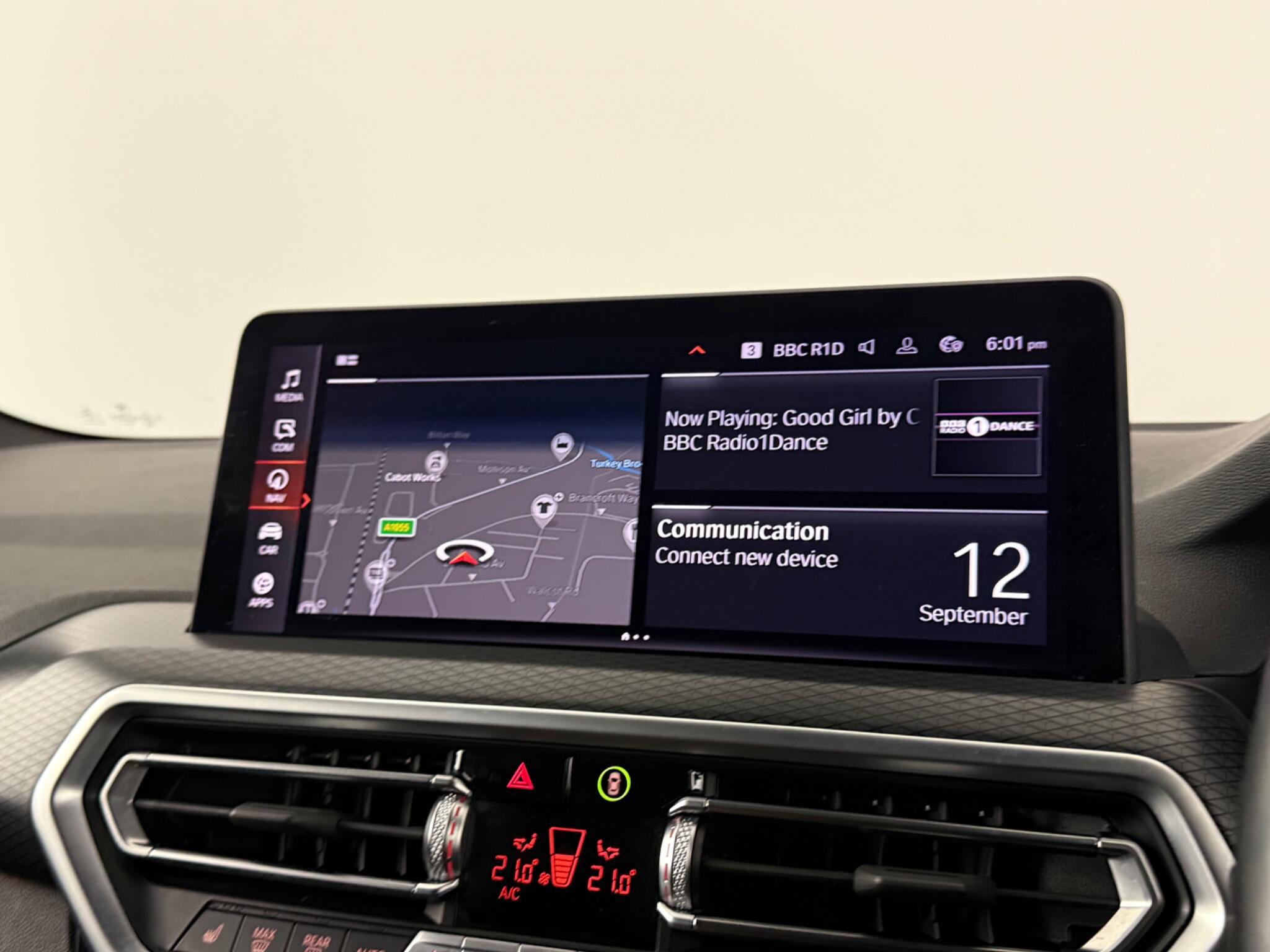BMW X3 view 25