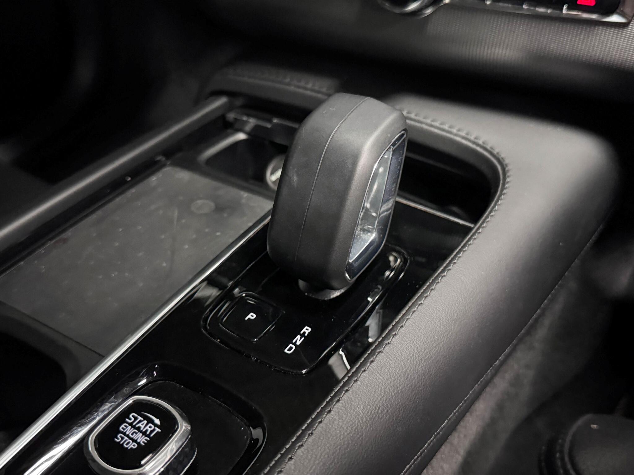 Volvo XC90 view 41