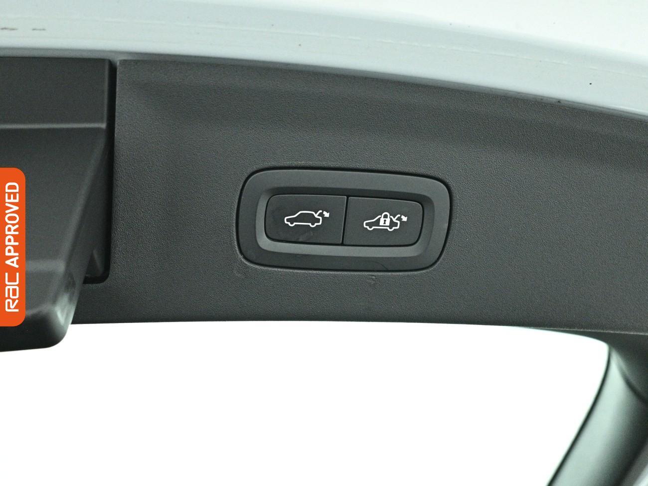 Polestar 2 view 29