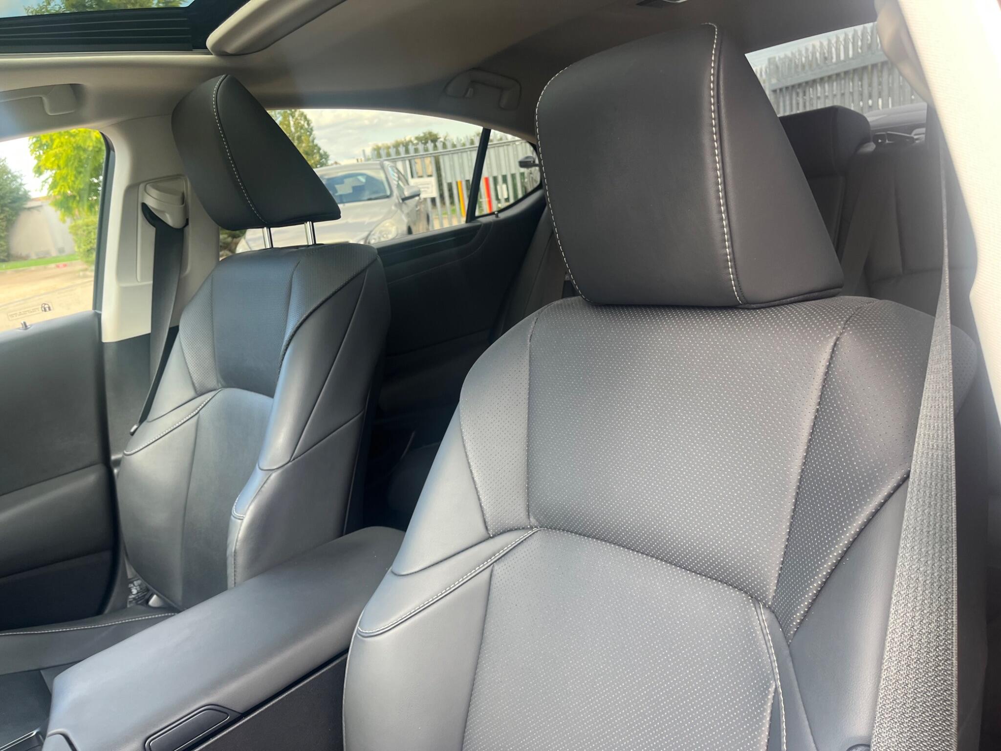 Lexus ES view 50