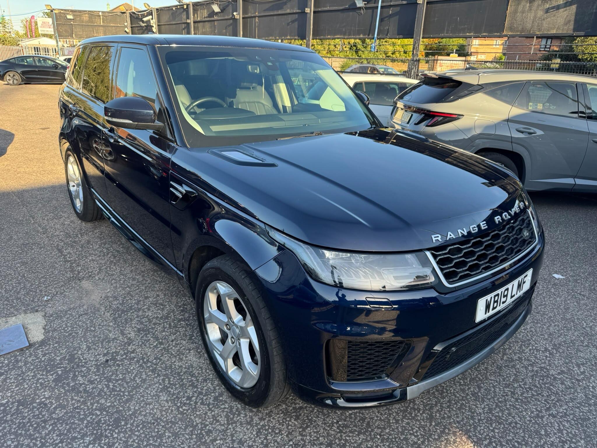 Land Rover Range Rover Sport view 11