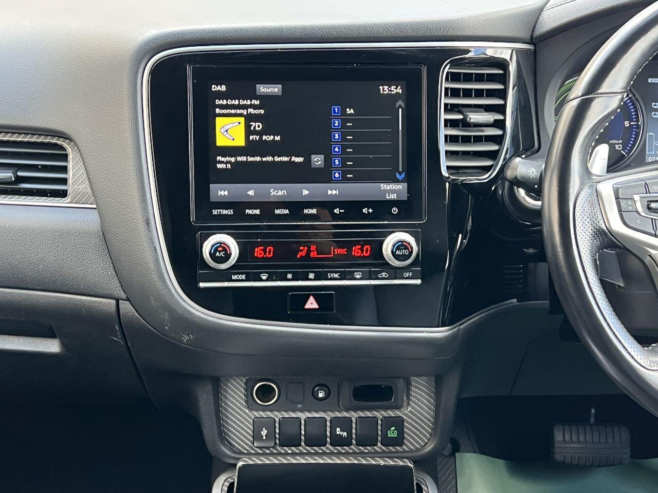 Mitsubishi Outlander view 37