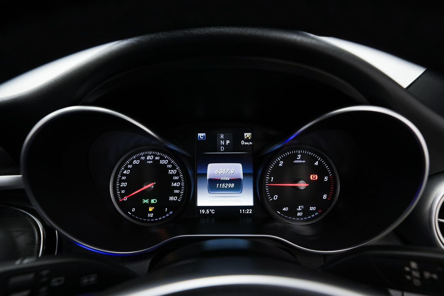 Mercedes-Benz C Class view 24