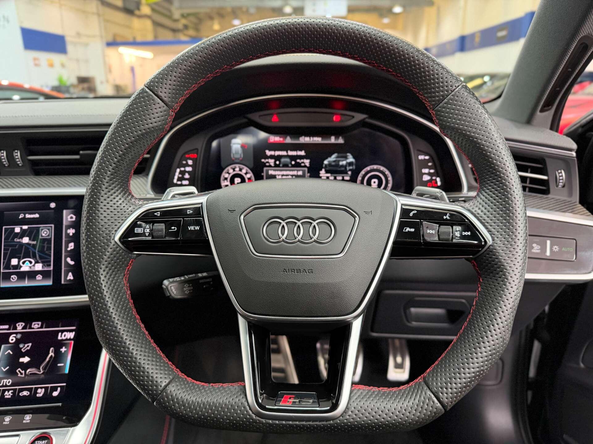 Audi RS6 view 29