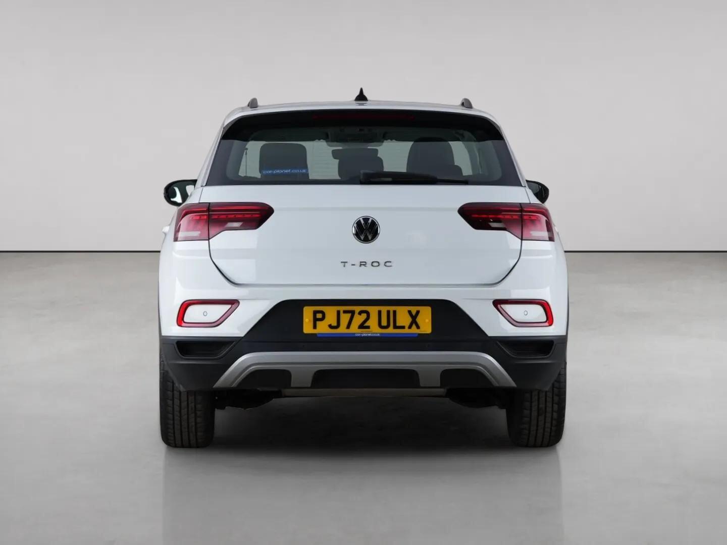 Volkswagen T-Roc view 7