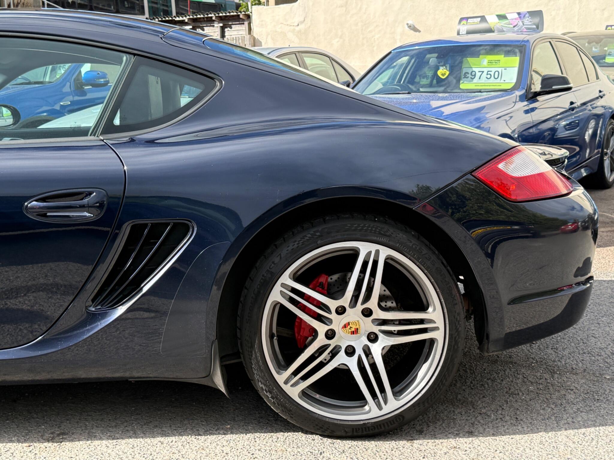 Porsche Cayman - Image 18